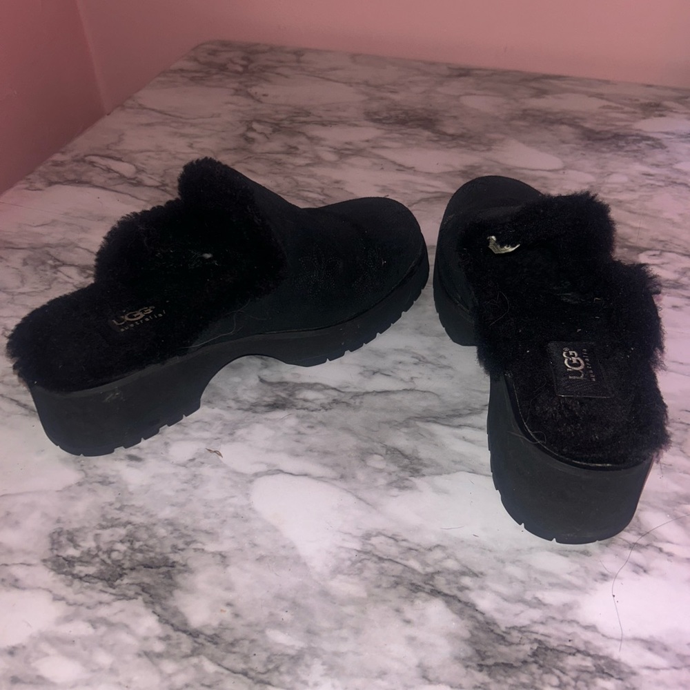 Ugg Platform Size 9 - image 3